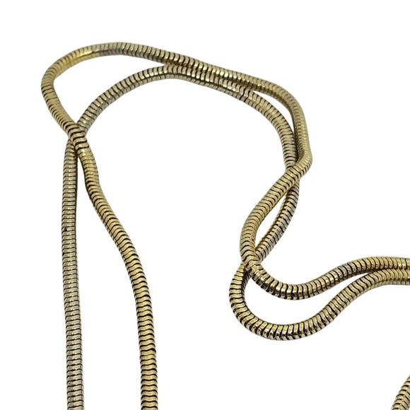 VINTAGE LONG SNAKE CHAIN WITH CRYSTAL DETAILED CAGED HEART PENDANT NECKLACE - Picture 8 of 8